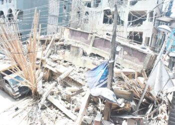 Just In: : 10 feared dead, 7 injured as building collapsed in Ibadan
