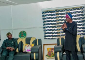 Oyo State NYSC Coordinator, Comrade Odoba Pays Courtesy Visit to Ibadan North Council Chairman, Olufade