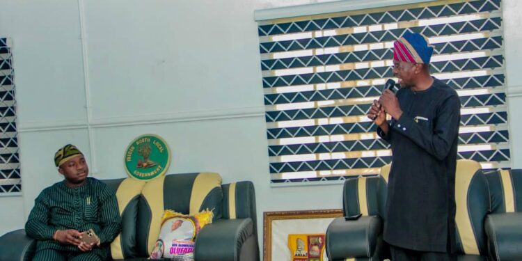 Oyo State NYSC Coordinator, Comrade Odoba Pays Courtesy Visit to Ibadan North Council Chairman, Olufade