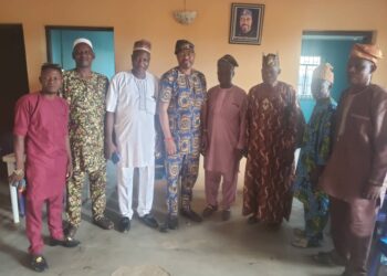 The Awu, Aba-Emu and Alatise General Landlords/Landlady’s Association in Ona Ara Seeks Infrastructure Boosts, Meets Gov. Makinde’s Aide, OTOPE*  ….requested for borehole, drainage system and Solar Power
