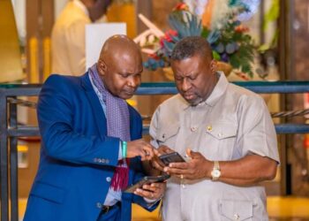 Mogaji Eegunjenmi Oloye Adekunle Busari Celebrates Hon Babatunde Oduyoye on his Birthday