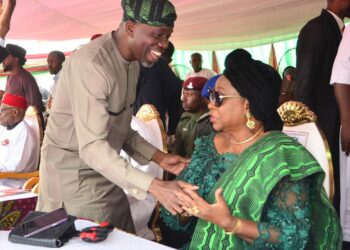 Agboworin Celebrate Mama Mutiat Ladoja At 69