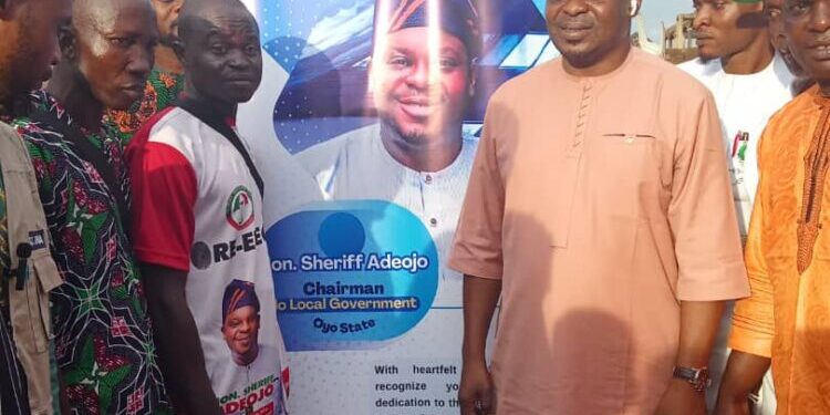 Ibadan North Council Chairman, Olufade Fulfills Promise, Lays Foundation for NULGE Building*