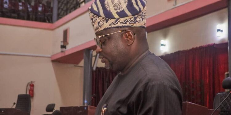 Oyo majority leader calls for urgent reconstruction of collapsed bridges in Ogbomoso South, North