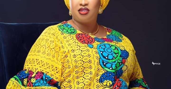 Oyo State Deputy Chief Of Staff, Hon. Folajimi Oyekunle, Felicitates Ib’ North PDP Women Leader, Julian Nwachukwu on Birthday