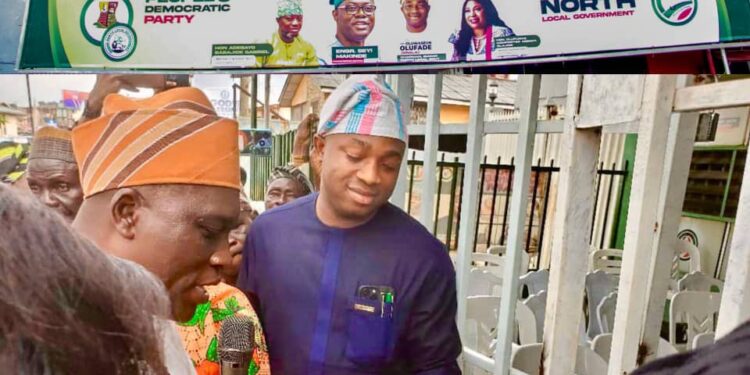 Oyo State PDP Secretary, Alhaji Wasiu Adeleke, Commissions New Ibadan North PDP Secretariat in Yemetu