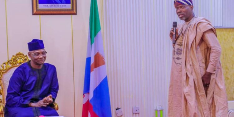 Birthday: Dr. OTOPE Felicitates with Asiwaju Ona-Ara, Jagun Olubadan Chief Jubril Dotun Sanusi on His Birthday