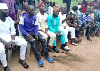 2027: APC’s Remi Oseni Loyalists Decamp To PDP In Ido LG As Adeojo Assures Fair, Equal Treatment For All