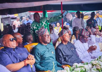 2027: It’s APC versus Nigerians, Makinde declares..Donates South-West Secretariat to PDP, calls for unity in party