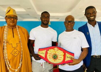 Chief Jubril Dotun Sanusi Hosts Champion Boxer Idowu Rasheed, Donates Generousity to Support His Career