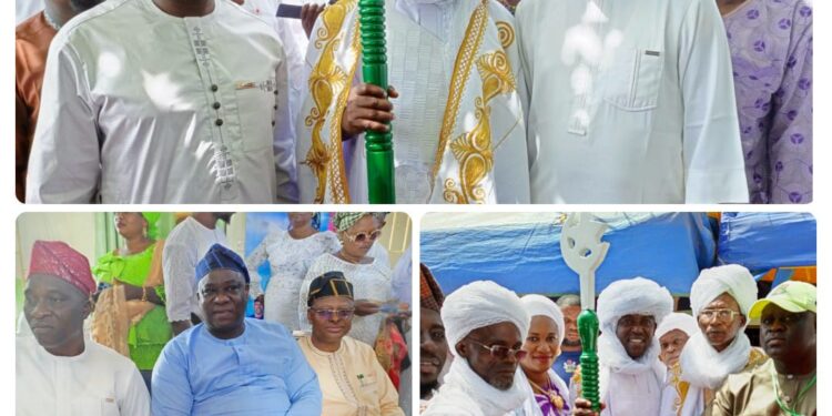 Otunba Seye Famojuro, Double T,  Other Bigwigs Present As Olufade Commissions Idumota Gate Agodi Womai/Powa Ultramodern Shopping Complex In Ibadan North