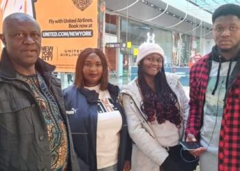 Just In: Fresh FM’s Mayor Isaac Brown Spotted In London, Assures Fans Of Continued Engagement