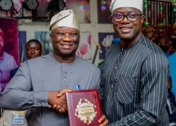 Oyo State on the Rise: Oyo Lawmaker Fowokanmi (Betterlife) Applauds Makinde’s Visionary Leadership and Minimum Wage Approval”