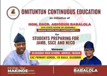 Oyo Lawmaker Babalola, Complements Makinde’s Efforts On Education by organizing Omititun Continuous Education For Students (Check Date and Venue)