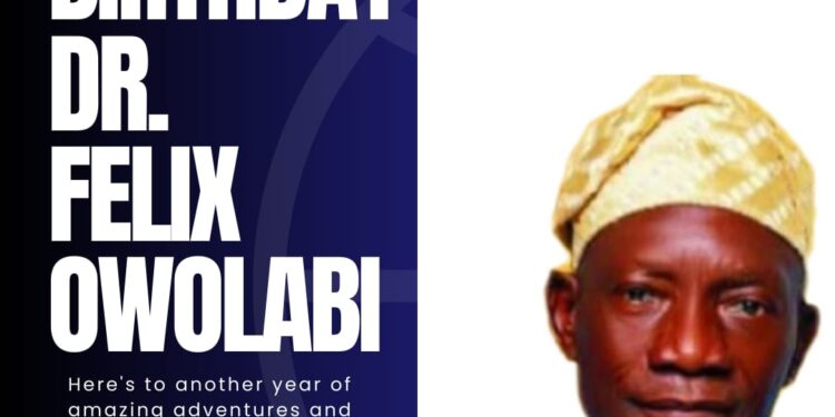 Oyo Commissioner for Sports, Adegoke Felicitates Football Legend, Felix Akinloye on 70th Birthday