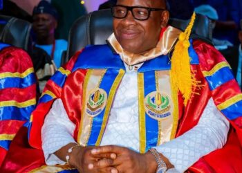 Sheik Agbotomokekere Congratulates Jubril Dotun Sanusi on D.Sc. Conferment