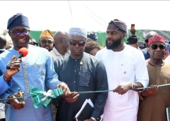 Makinde Approves Rehabilitation of Ido-Eruwa Road, Launches Eruwa AgriHub