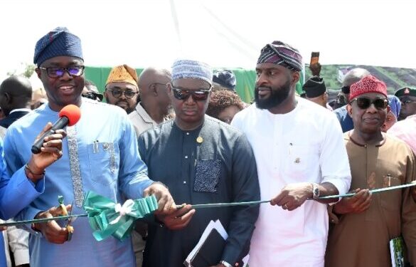 Makinde Approves Rehabilitation of Ido-Eruwa Road, Launches Eruwa AgriHub