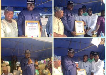 Sports: Akinyele Council Boss sponsor AYF Football Final, bags Special Award.*