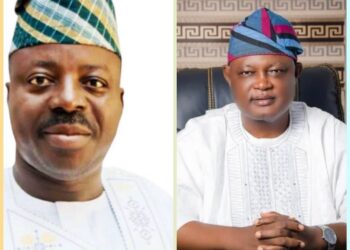 Birthday: Akinyele Council Boss, Hon Akinleye felicitates DG OMASED, Dr Morounkola Thomas on his Birthday.