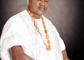 Festive Season: Oloye Adegboyega Spreads Cash to Ward 1 to 12 Ibadan SouthWest*