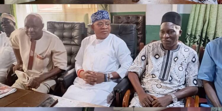 Oloye Adegoke Pays Courtesy Visit to Oyo PDP Working Committee