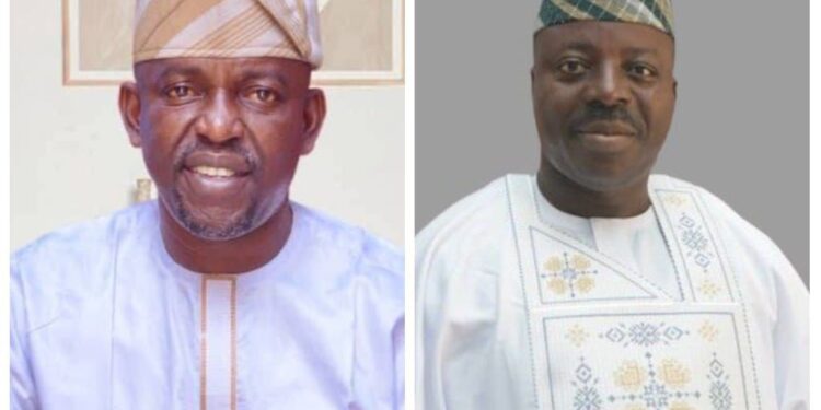 BIRTHDAY: Akinyele LG Executive Chairman Hon Akinwole Akinleye Felicitates Oluyole Local Government Chairman, Engr. Akeem Olatunji on his birthday.