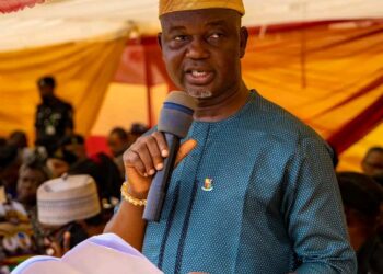 Dr. Temitope GLORIOUS Prohibits Illegal Gatherings, Fireworks, and Bush Burning in Ona Ara LG.