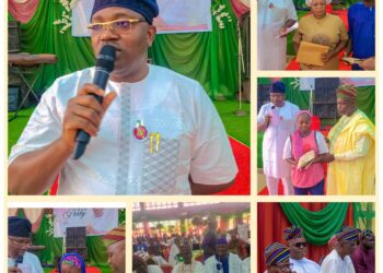 Photos News: Political Associates, Friends Gather At AROSAD’s Get-Together Party In Oyo …As Ex-LG Chair Distributes Food Palliative To Less-Privileged Across Oyo Town