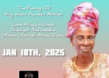 Chief Dr (Mrs). Omobolanle Olatise (Ceo Alexes Promotions ) commiserate Wasiu Ayinde Marshal Mother on the passing of his beloved mother Alhaja Halimat Shadiyat Anifowoshe (Mama Olorire).