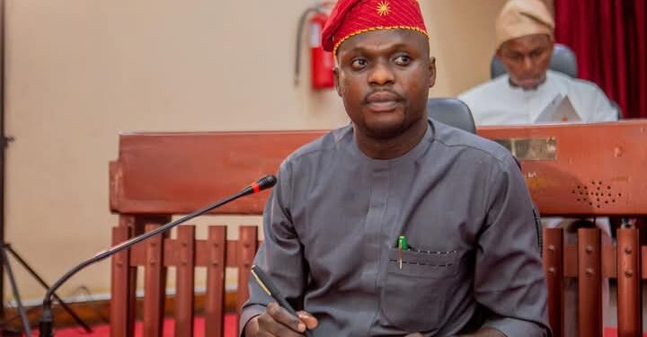 Ilumoka Again: Oluyole Lawmaker, Waheed Akintayo, Donates Cash To Communities, Restores Water Supply To Primary Healthcare Centre