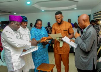 Ibadan North Council Chairman, Olufade Swears In New Supervisory Councilors And Special Assistants