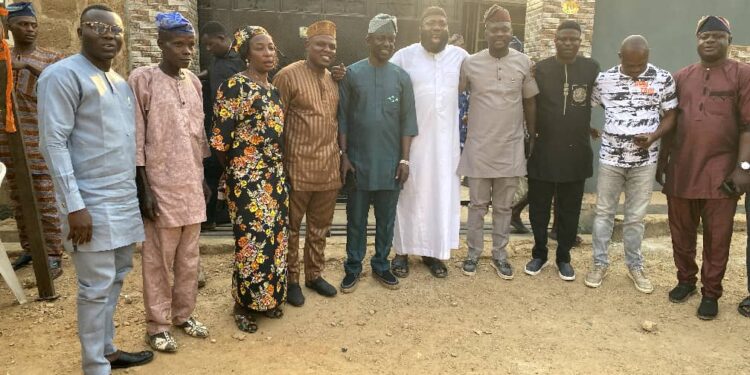 Jagaban Oluyole Rolls Out the Red Carpet as Oluyole LG Boss, Akeem Olatunji, Olaide Settle, Ilumoka Presenter Join Him to Celebrate with Oluyole Community