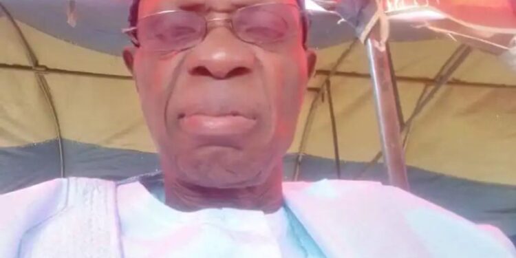 Hon. Teslim Adekunle Ogundeji, the Political Head Administrator of Ibadan South LCDA Condoles Hon Olayinka Omikunle Over Father Demise
