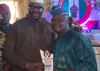 Breaking: Akinyele Council boss, Hon Akinwole Akinleye bags Isokan-Oodua Award of Excellence.