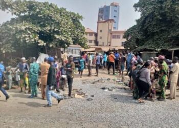 Ibadan Crash: Granite-Laden Truck Kills one at Eleyele Bus Stop