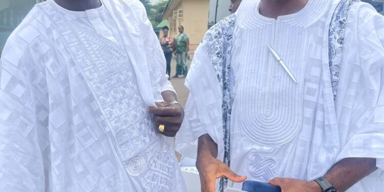 Birthday: Ib’North East LG Chairman, Hon. Akintayo, Felicitates Ibadan South West Counterpart, Kehinde Akande