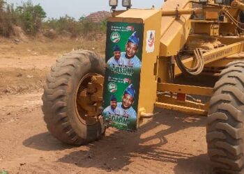 Commendations As Adeojo Begins Second Phase Of Road Grading In Ido LG