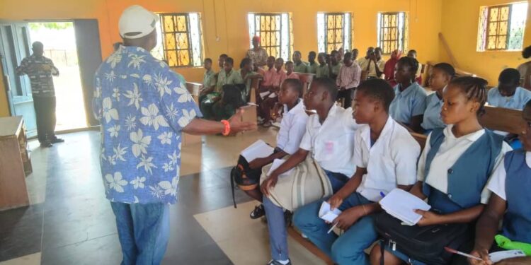 Adeojo Educates Secondary School Students Against Cultism, Drug Abuse
