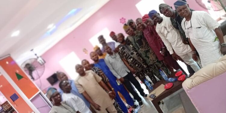 2021 – 2024 Akinyele Political Functionaries Holds its Ever first Meeting, Felicitates with Otunba Seye Famojuro on his Birthday