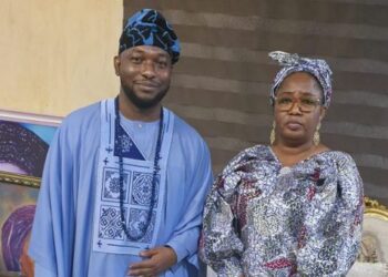 Breaking: Tinubu’s Daughter, Folasade Ojo in closed door meeting with Saheed Oladele*
