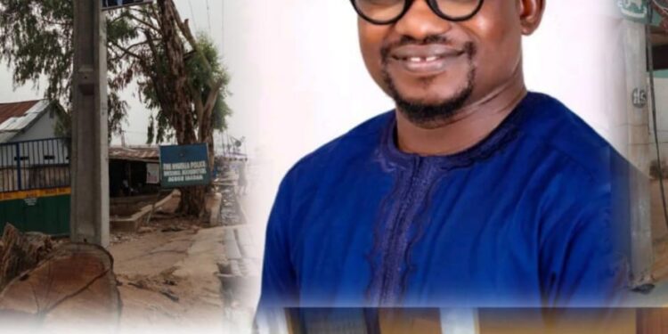 Just In: Oyo Lawmaker Hon. Babalola Abiodun Electrifies Agugu Police Station with Solar Lights
