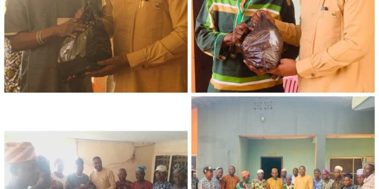 Again, Dr. OTOPE Gives N2.5M to Egbeda/Ona-Ara Federal Constituency PDP Leaders, Members as Ramadan Gifts*