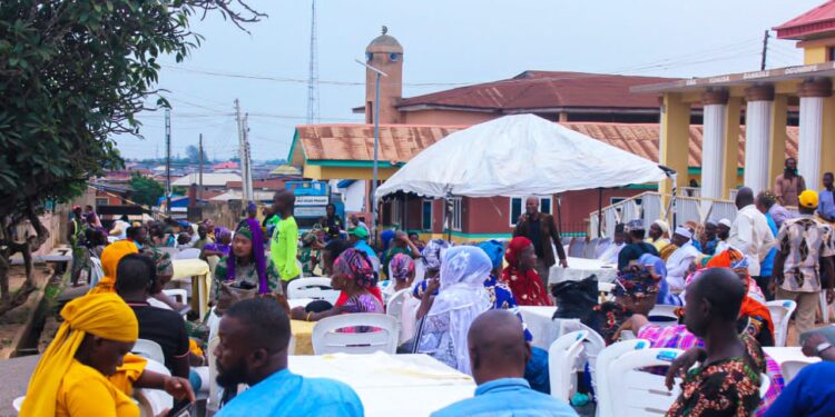 Ibadan North East Chairman Akintayo Organises Ramadan Iftar (Breaking of Fast) Evening for the Community