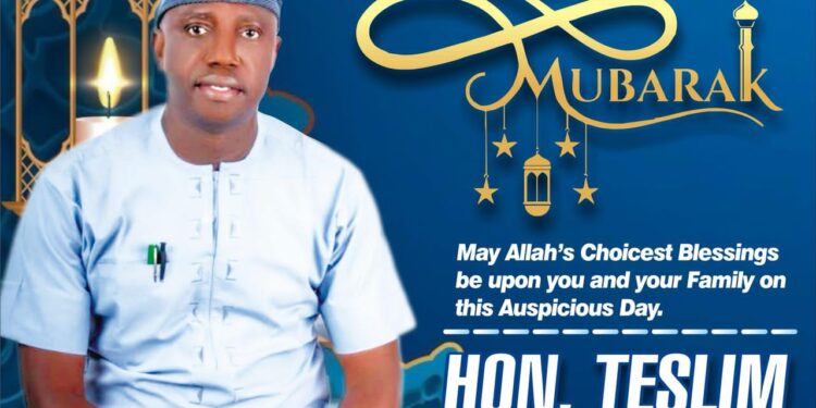 Eid-el Fitr: Excitement As Akeem Olatunji Gifts Oluyole LG, Ward PDP Stakeholders Food Items, Cash