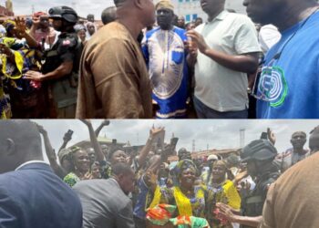 Breaking: Makinde visits Alesinloye Market, vows to avert recurrence of fire incident