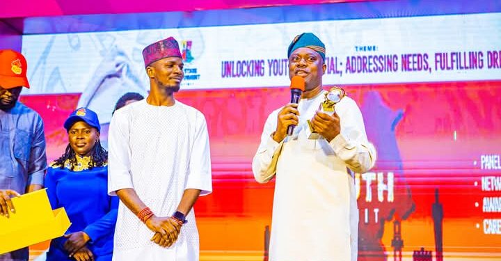 “I Started Paying Salaries at Age 29” — Makinde Reveals Secrets to Prosperity at Oyo Youth Summit
