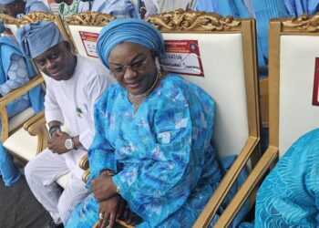 Egbeda LG Boss, Hon Sanda Celebrates Senator Monsurat Sunmonu at 66th birthday