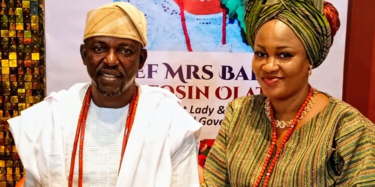 Arapaja Pays Condolence Visit To Late Adeojo’s Family