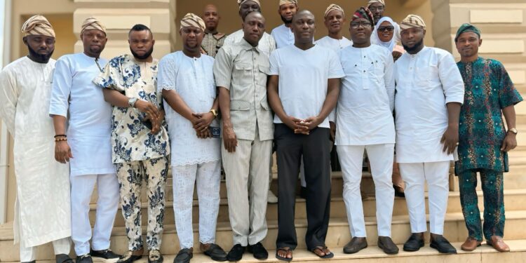 Ibadan South East: Otunba Seye Famojuro Brokers Peace Between Chairman, Vice Chairman, and Councillors